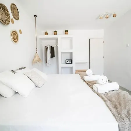 Mykonian Exclusive 3bd With Private Pool וילה פנורמוס מיקונוס